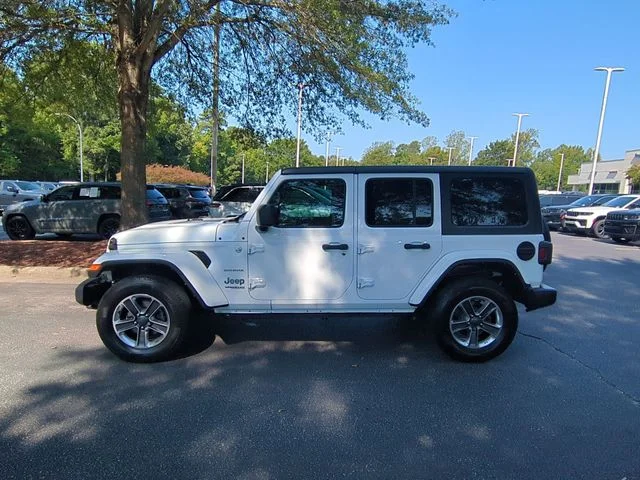 Used 2021 White Jeep Unlimited Sahara image 2