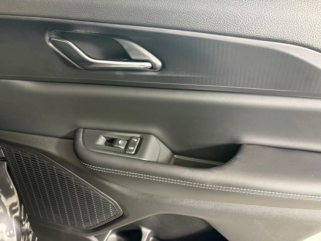 New 2026 Baltic Gray Metallic Clear-Coat Exterior Paint Jeep Laredo image 15