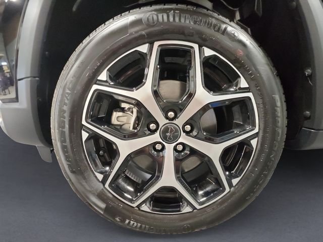 New 2026 Diamond Black Crystal Pearl-Coat Exterior Paint Jeep Limited image 14