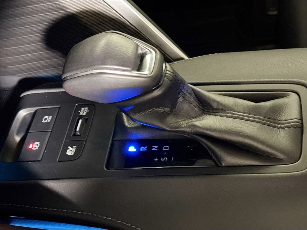 Used 2022 Coastal Gray Metallic Toyota XLE image 18