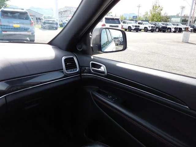 Used 2017 White Jeep Trailhawk image 19