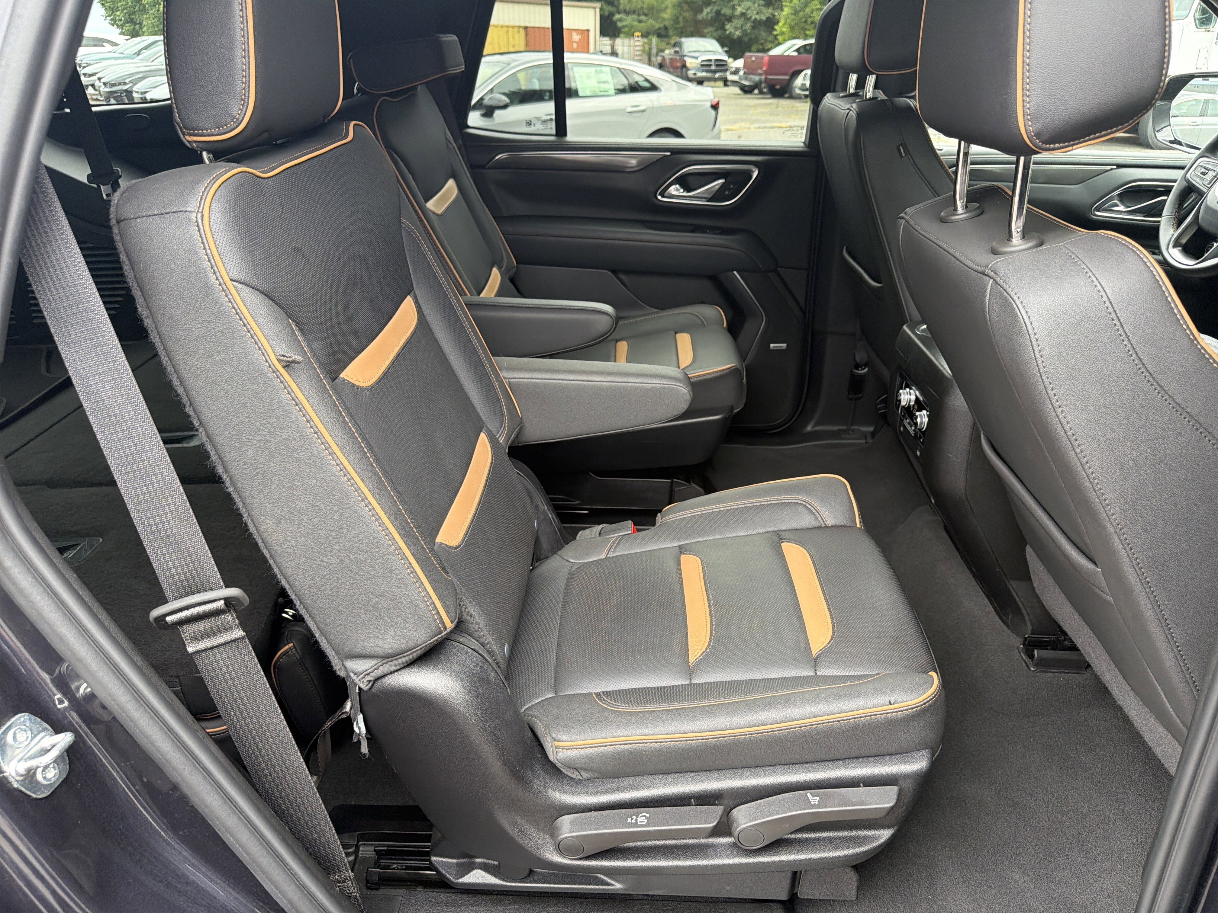 Used 2024 Titanium Rush Metallic GMC AT4 image 15