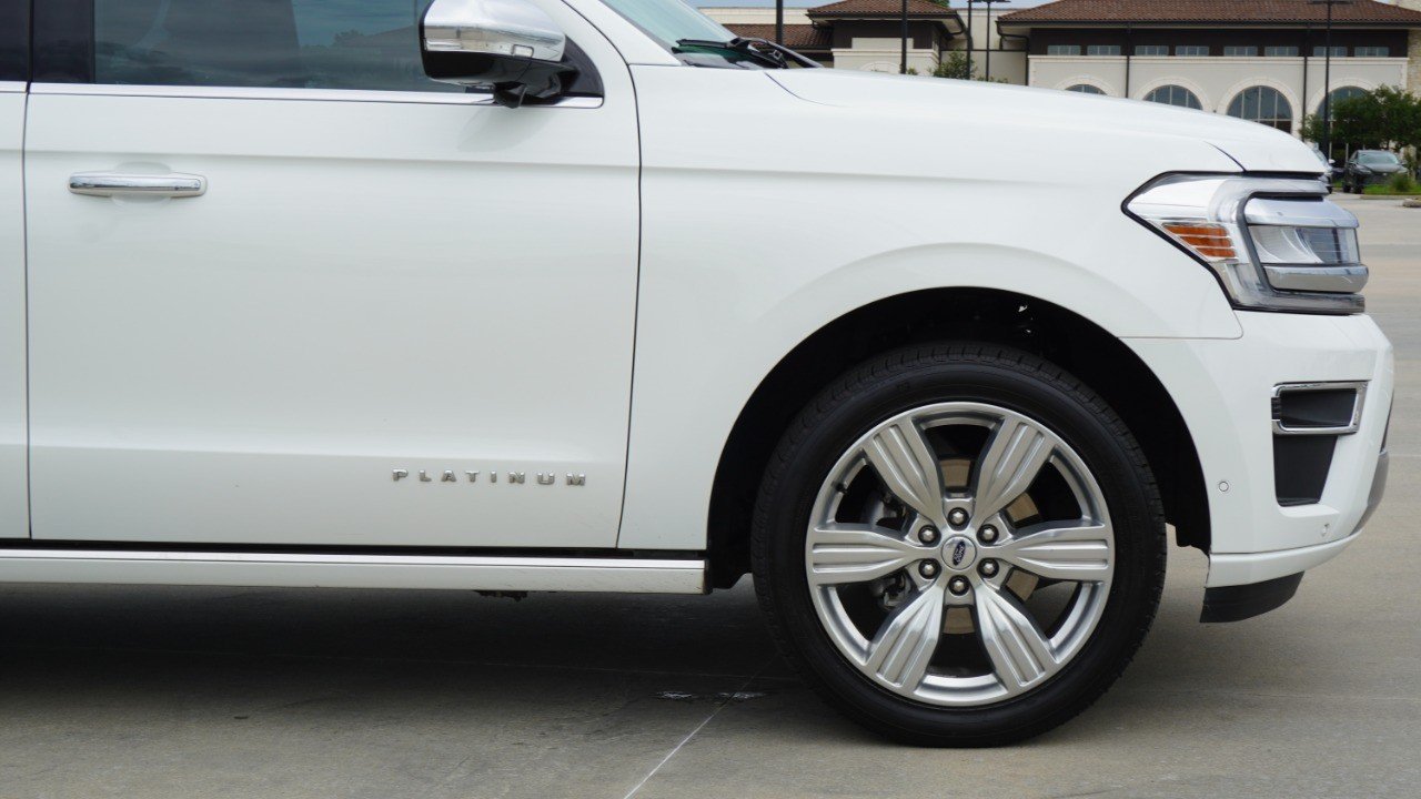 Used 2024 White Ford Platinum image 9