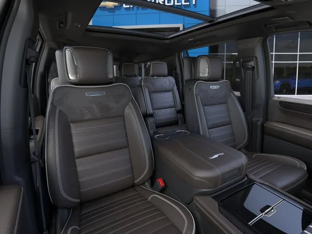 2026 GMC Yukon XL Denali Ultimate - Photo 16