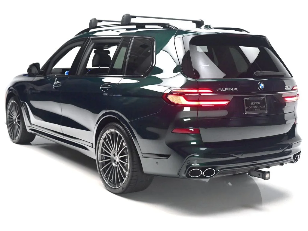 Used 2025 ALPINA Green Metallic BMW ALPINA XB7 image 6