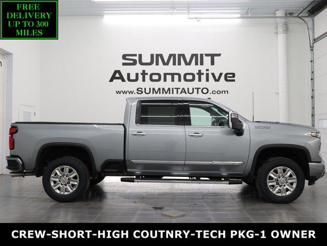 2024 Chevrolet Silverado 3500 High Country: CREW-SHORT-SRW-HIGH COUNTRY-6.6L V8 GAS-Z71-MOON-4WD-NEW TIRES-1 OWNER