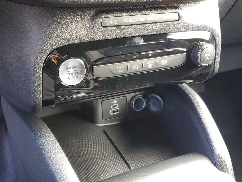 2026 Ford Escape ST-Line - Photo 16