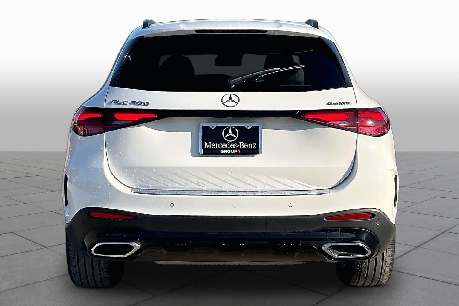Used 2023 Polar White Mercedes-Benz GLC 300 image 5