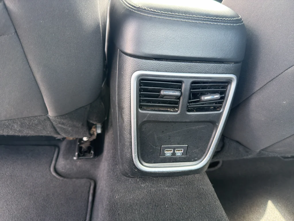 Used 2022 Granite Pearlcoat Dodge SXT image 21