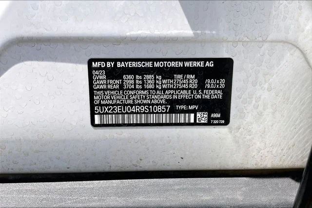 Certified Used 2024 Mineral White Metallic BMW xDrive40i image 30