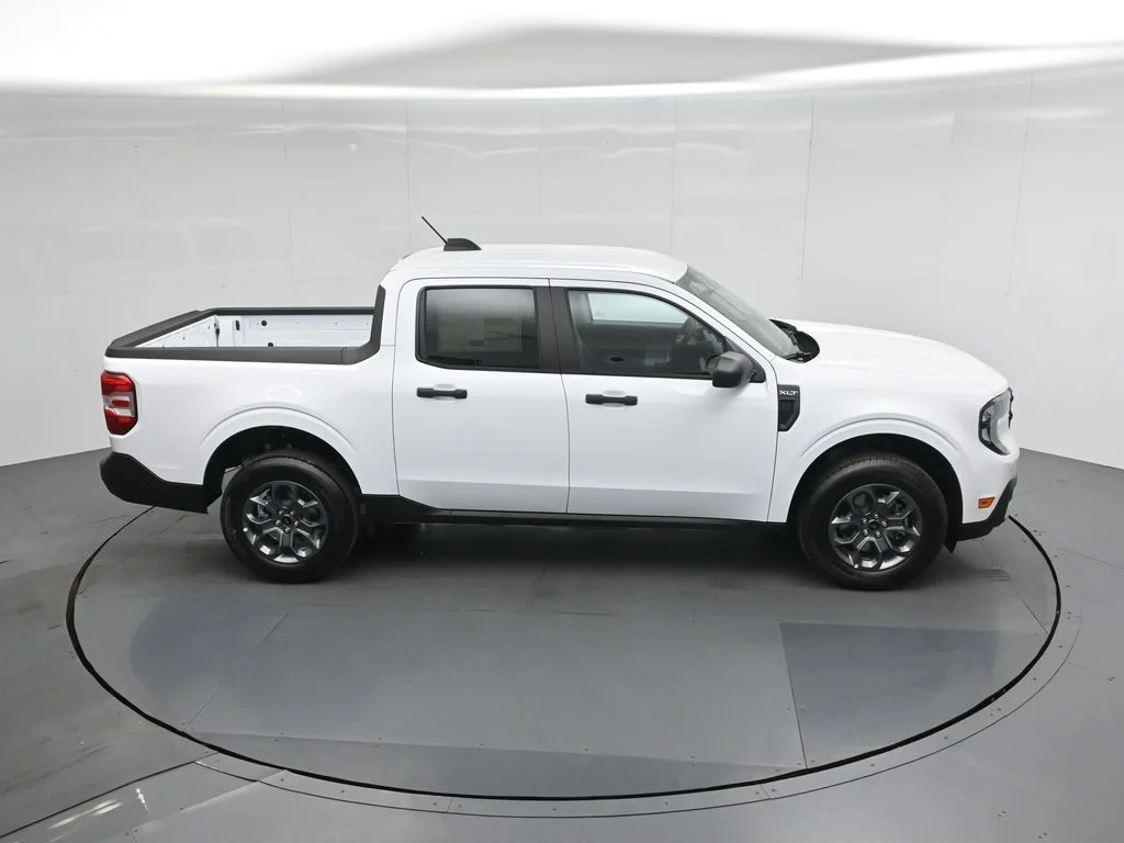 New 2026 White Ford XLT image 34