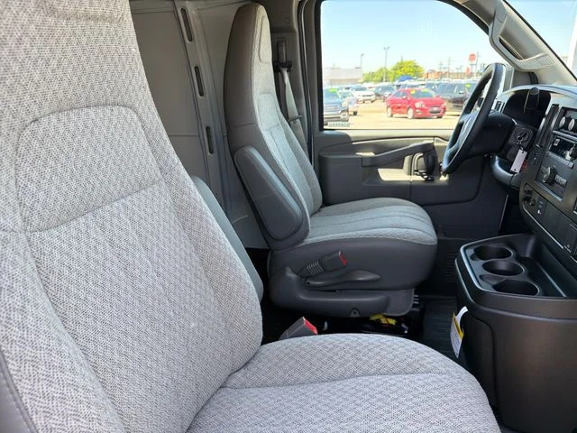 New 2026 White GMC Work Van image 21