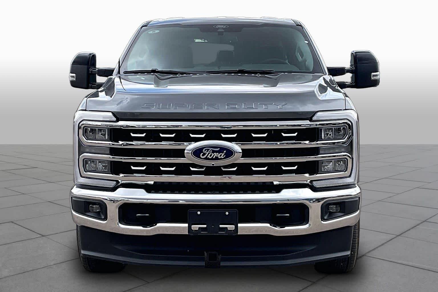 Used 2026 Carbonized Gray Metallic Ford LARIAT image 4