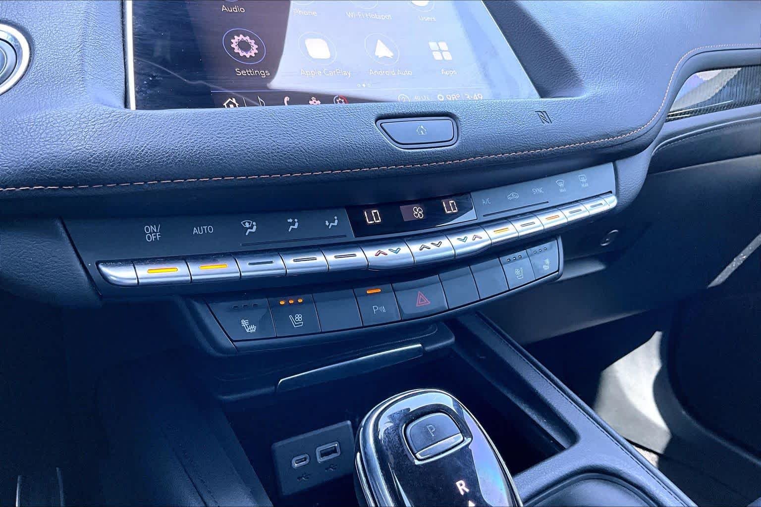 Used 2020 Radiant Silver Metallic Cadillac FWD Sport image 35