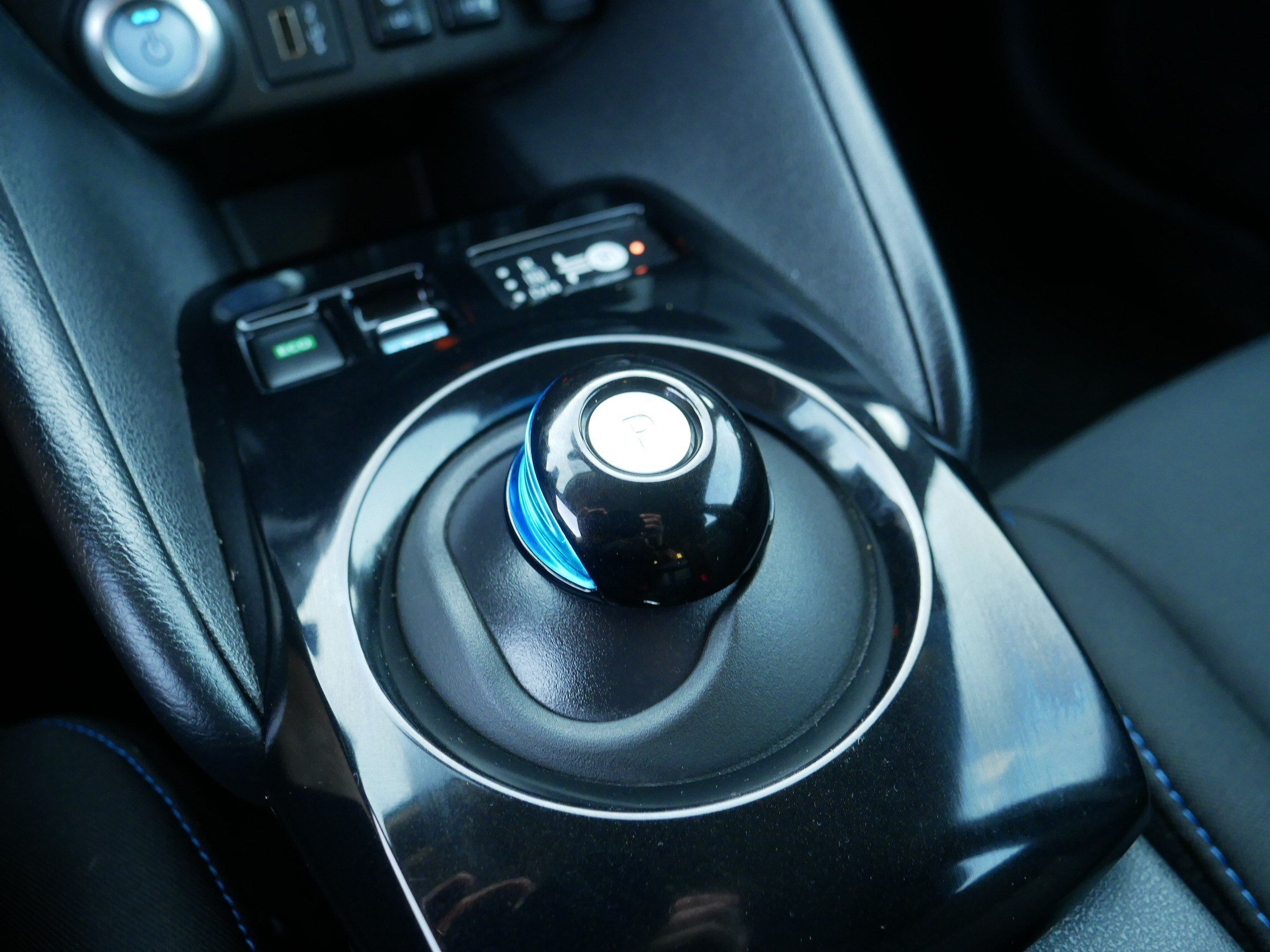 Used 2025 Deep Blue Pearl Nissan SV PLUS image 24