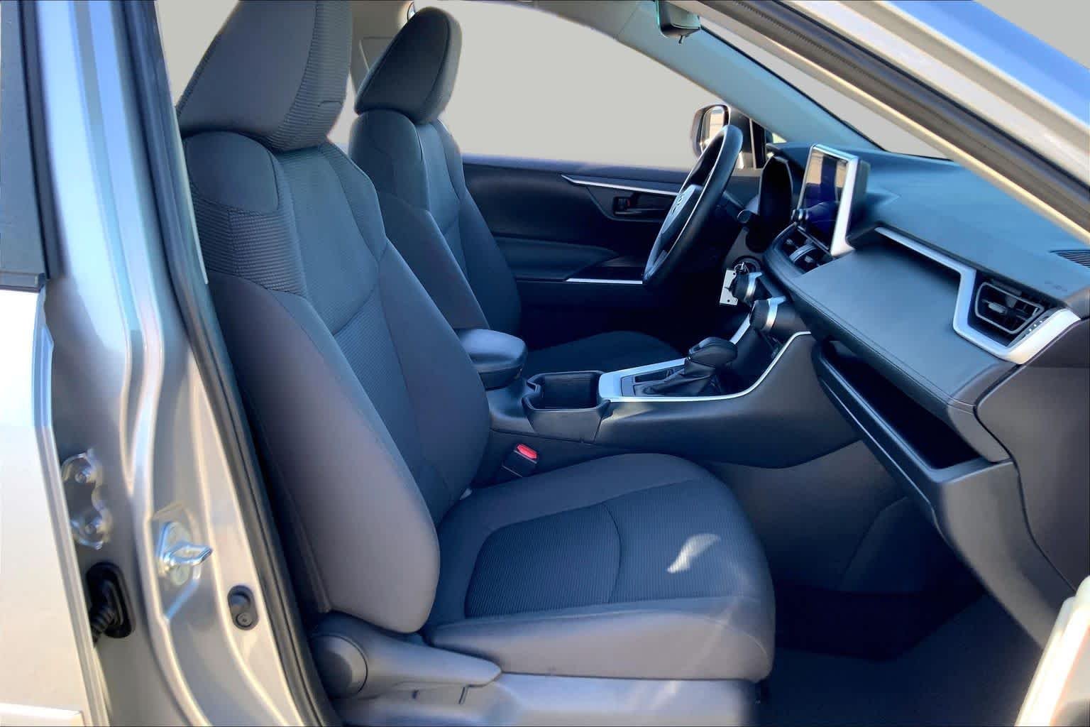 Used 2025 Silver Sky Metallic Toyota LE image 9
