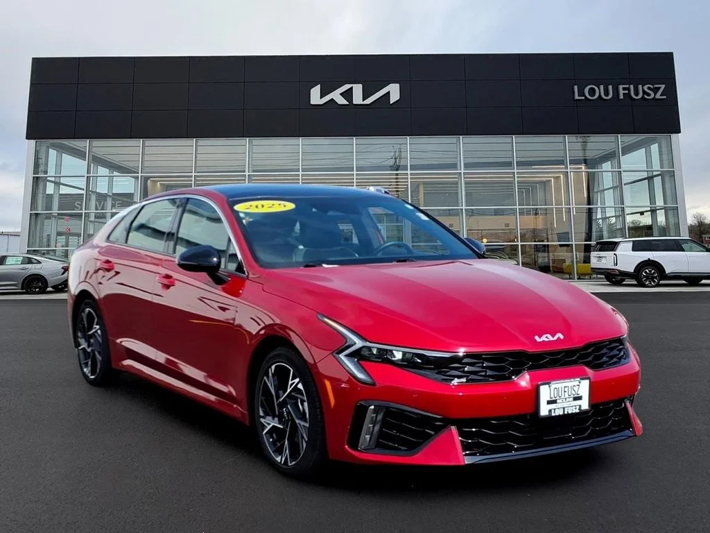 2025 Kia Optima GT-Line AWD's photo