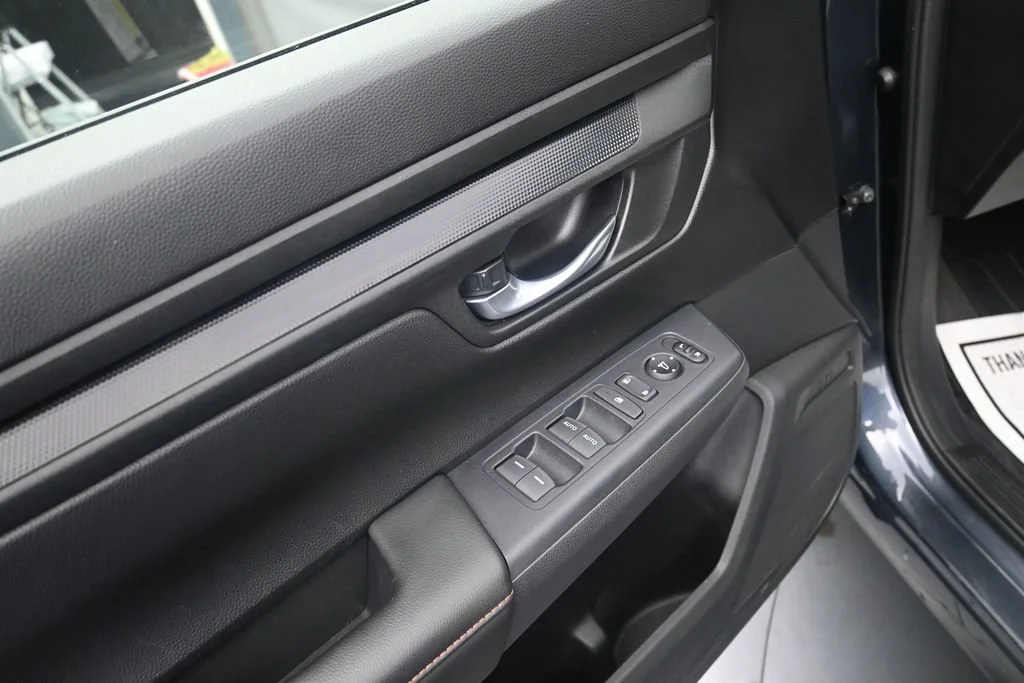 Certified Used 2025 Meteorite Gray Metallic Honda HYBRID AWD SPORT image 18