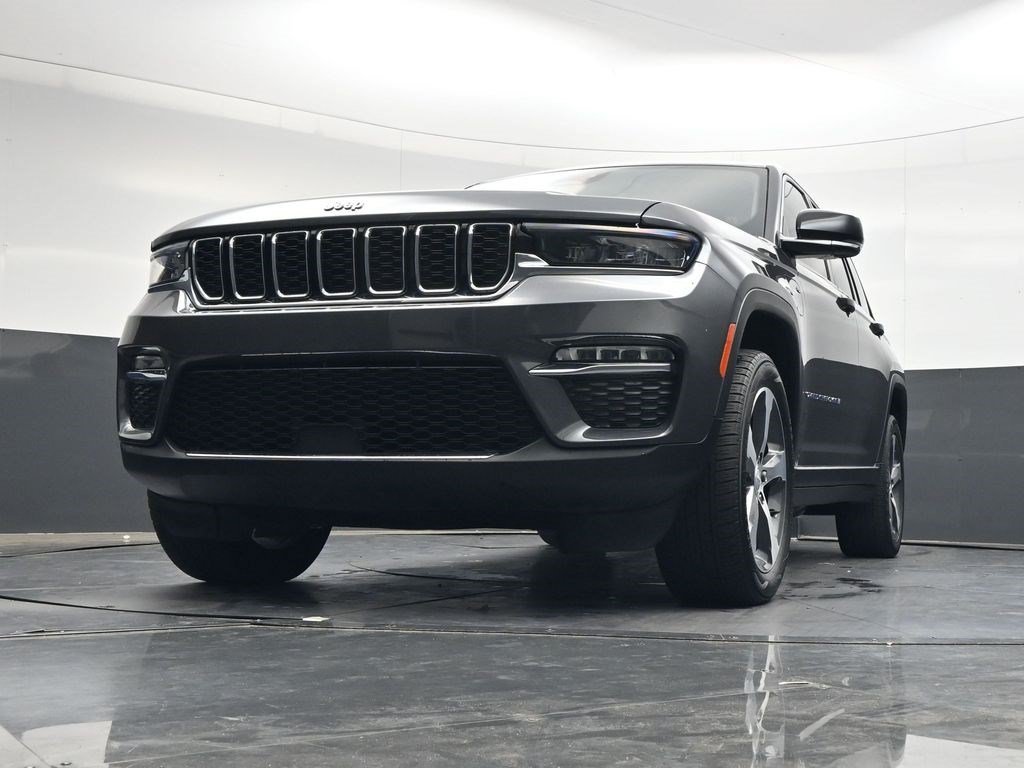 Used 2022 Baltic Gray Metallic Clearcoat Jeep 4xe image 38