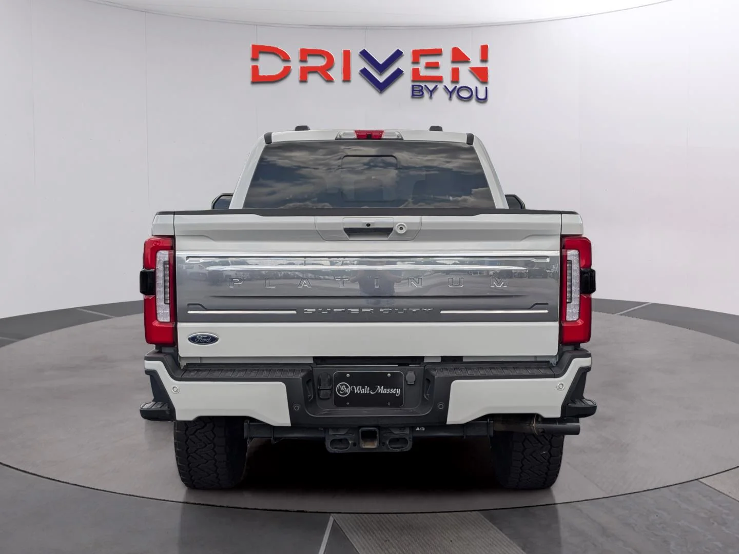 Used 2024 Star White Metallic Tri-Coat Ford Platinum image 4
