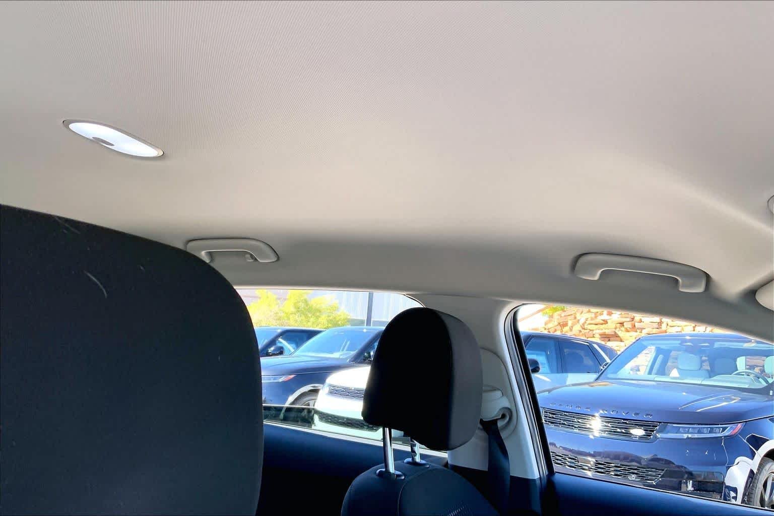 Used 2024 Cyber Gray Hyundai SE image 12