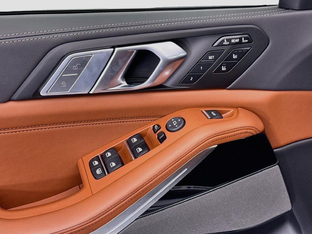 New 2027 Gray Metallic BMW xDrive40i image 23