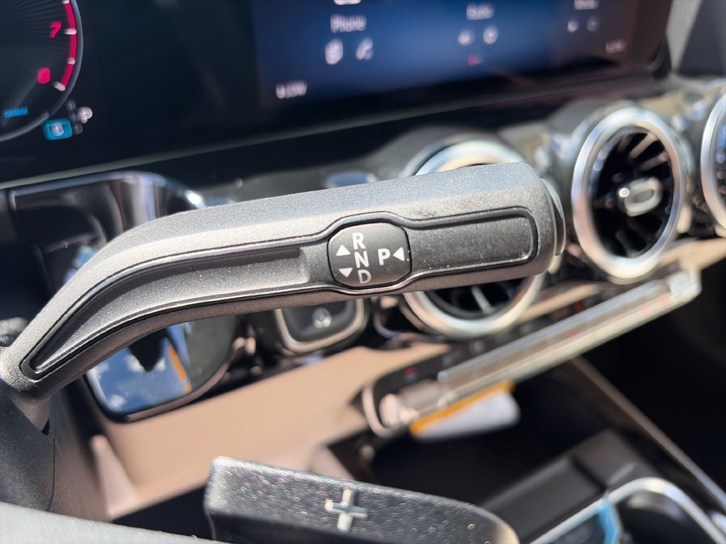 New 2026 Polar White Mercedes-Benz GLA 250 image 22