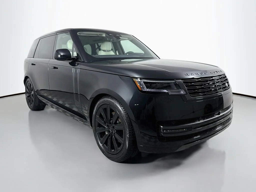 New 2026 Santorini Black Land Rover SE 7 Seats image 3