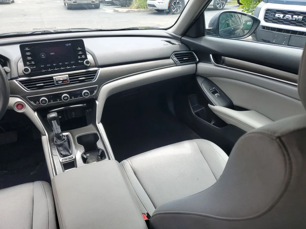 Used 2020 Blue Honda LX image 16