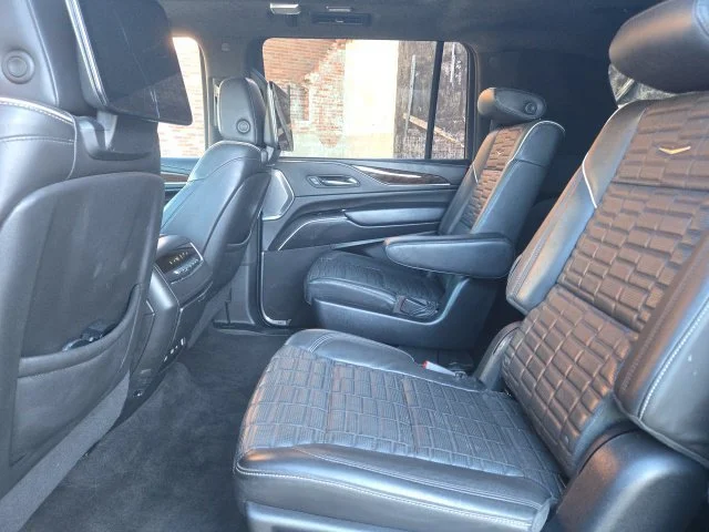 2022 Cadillac Escalade ESV Sport Platinum - Photo 16