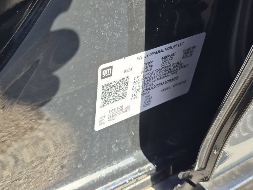 Used 2025 Void Black GMC 2X image 35