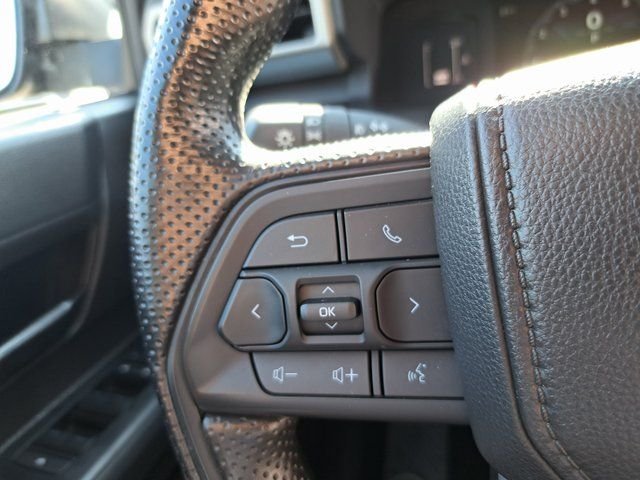 Used 2025  Toyota SR5 image 23