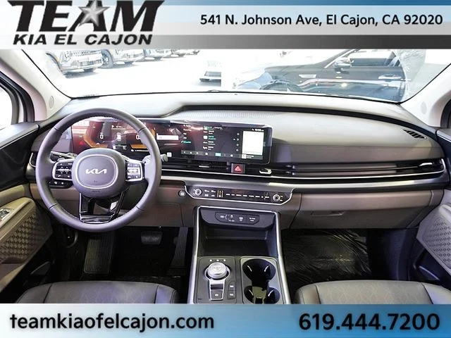 New 2026 White Kia LXS image 22