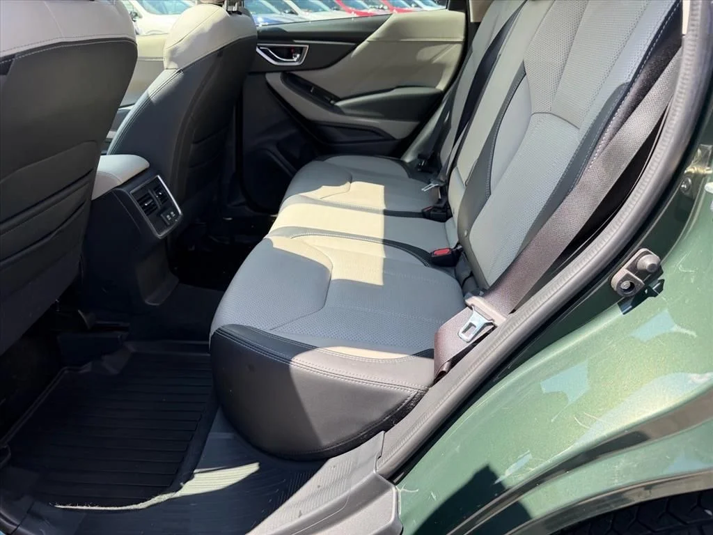 Used 2022 Green Subaru Limited image 10
