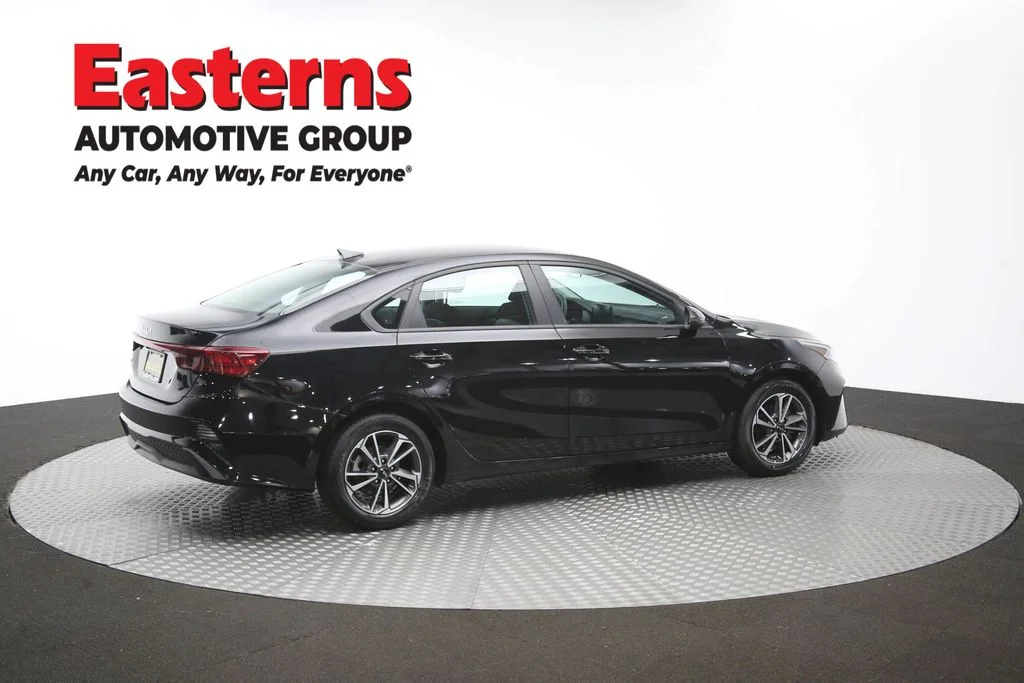 Used 2023 Black Kia LXS image 42
