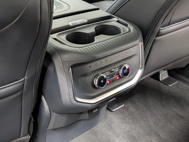 New 2027 Glacier Gray Metallic Tri-Coat Ford Platinum image 50