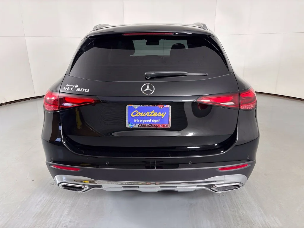 Used 2025 White Mercedes-Benz GLC 300 image 7