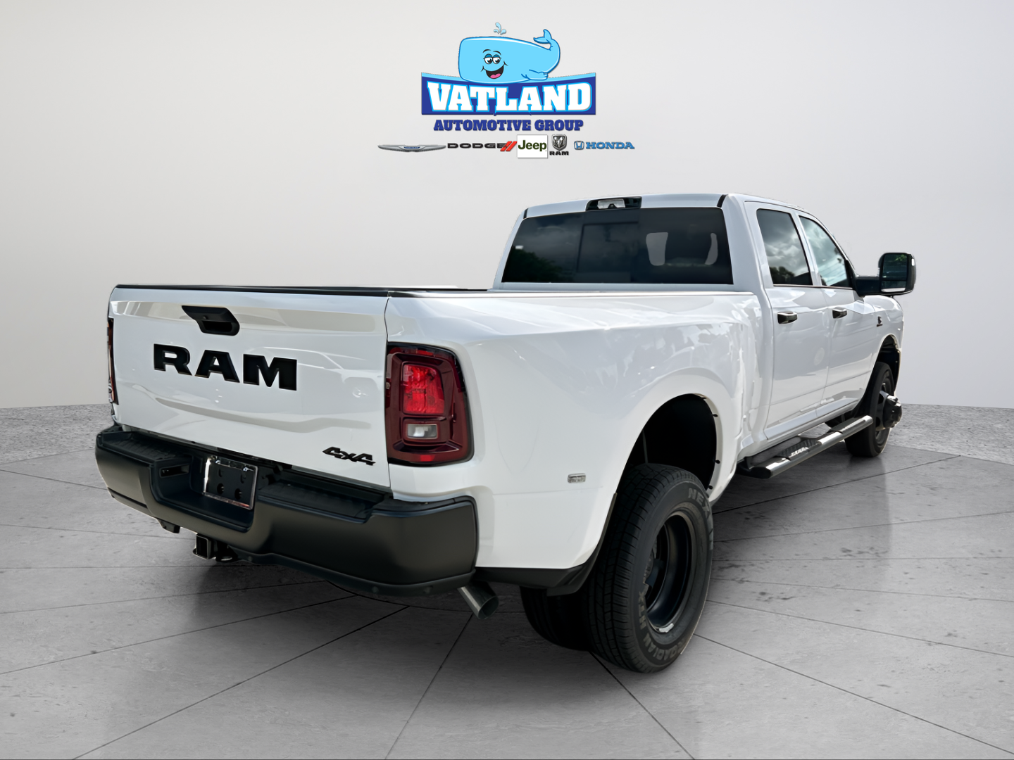 New 2026 Bright White Clear-Coat Exterior Paint RAM Tradesman image 5