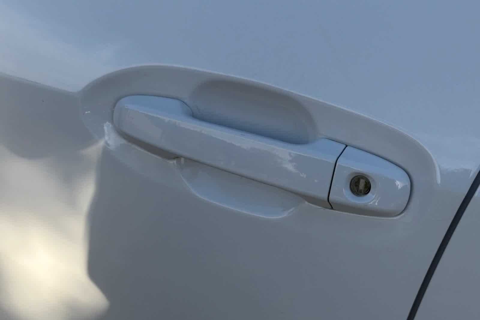 Used 2024 Ceramic White Subaru  image 19