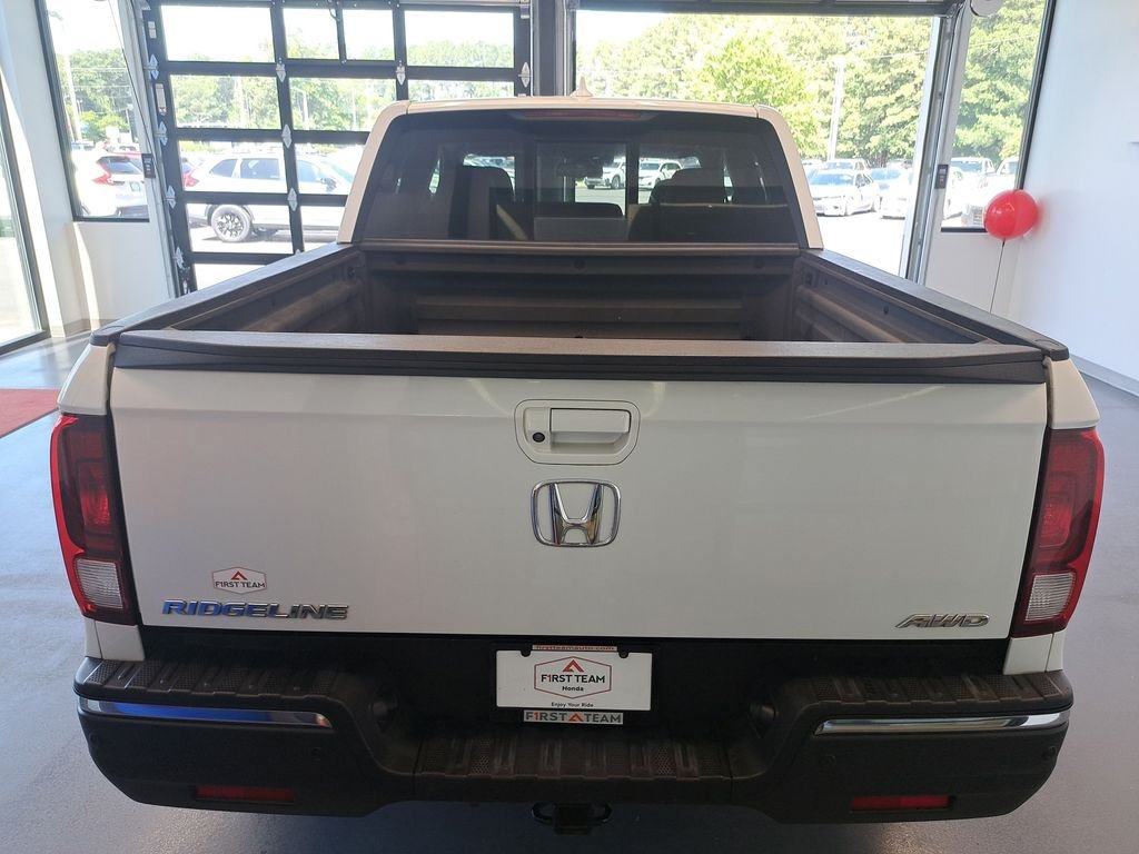 Used 2020 White Honda RTL-E image 5