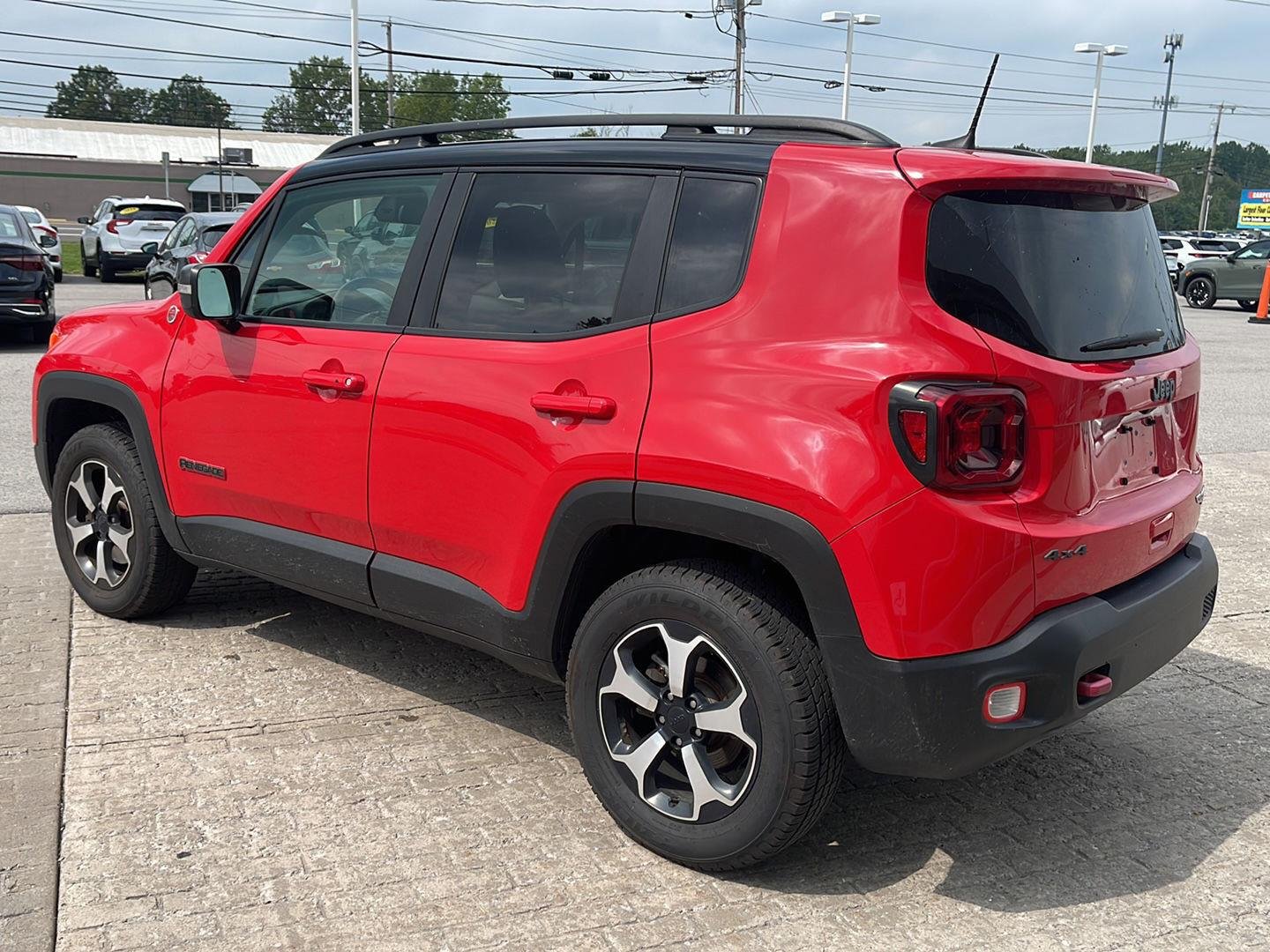 Used 2021 Colorado Red Clearcoat Jeep Trailhawk image 4