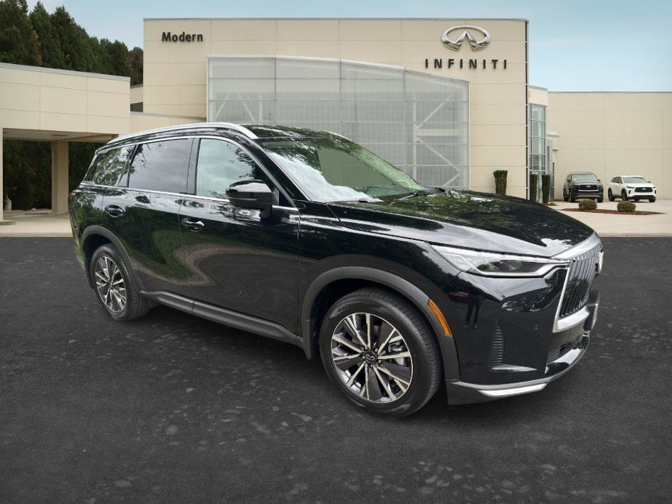 New 2027 MINERAL BLACK INFINITI LUXE image 3