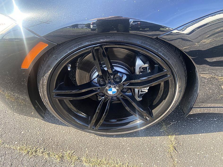 Used 2013 Black Sapphire Metallic BMW sDrive35is image 8