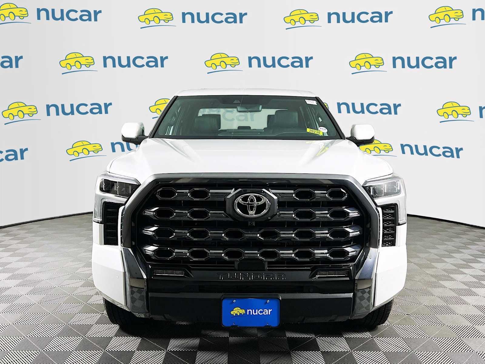 Used 2025 Wind Chill Pearl Toyota Platinum image 2