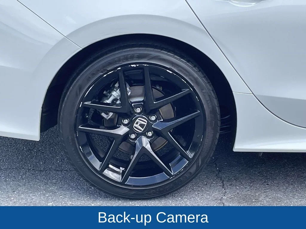 Certified Used 2025  Honda Sport image 13