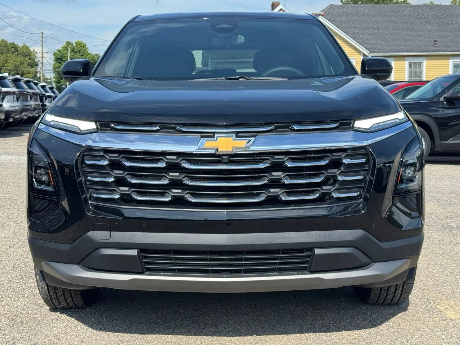 2027 Chevrolet Equinox LT - Photo 9