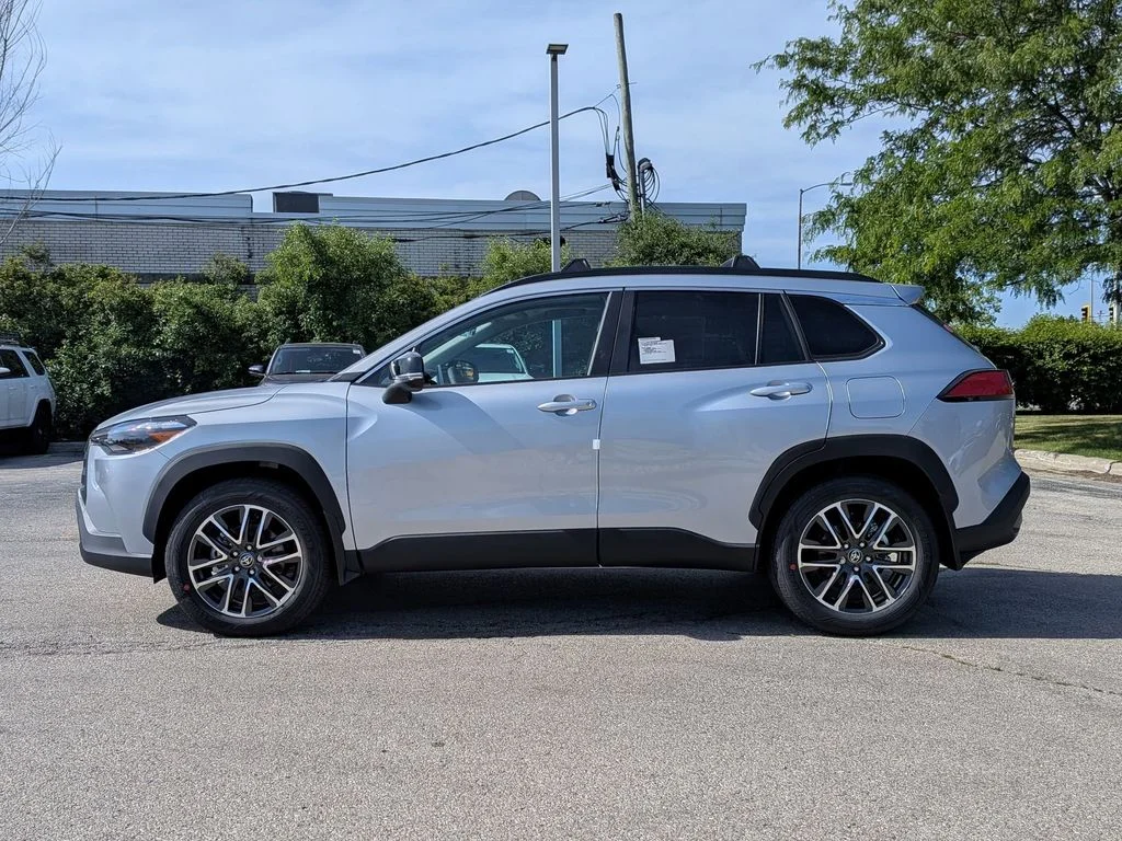 New 2026 Sonic Silver Toyota XLE image 4