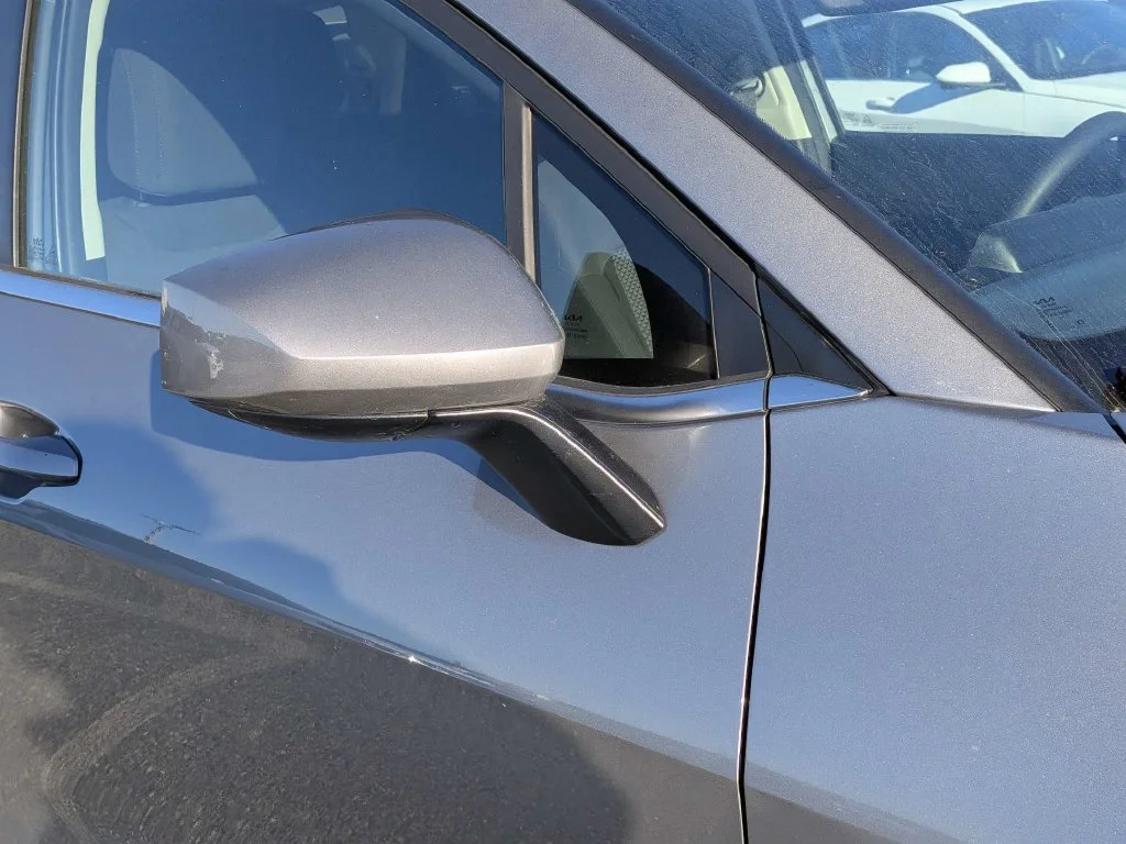 Certified Used 2025 Steel Gray Kia LX image 9