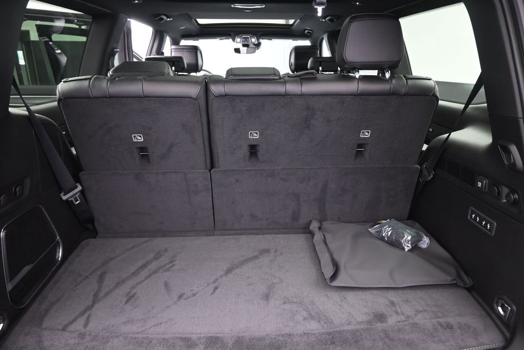 New 2026 Silver-Zynith Exterior Paint Jeep Limited Reserve image 14