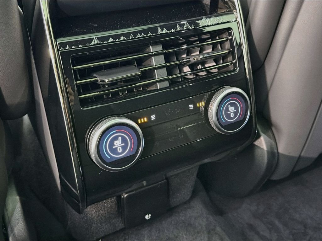 New 2027 Santorini Black Land Rover Dynamic SE P400 image 27